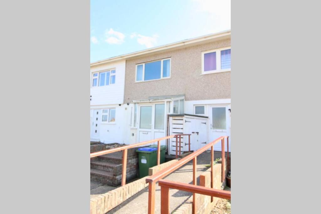 Seaview Beach House Stones Throws From The Sea By Air Premier Seaford Extérieur photo